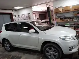 TOYOTA RAV4 2010